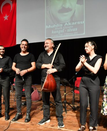01.08.2025-Muhlis Akarsu Türküleri Mamak’ta Yankılandı (9)
