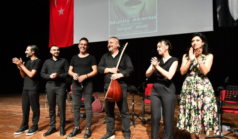 01.08.2025-Muhlis Akarsu Türküleri Mamak’ta Yankılandı (9)